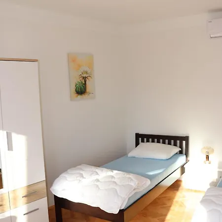 Franciska Holiday home